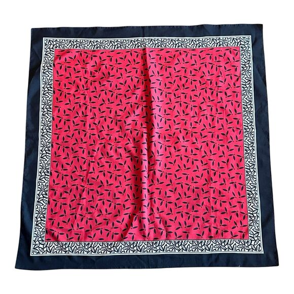 VTG Retro Large Geometric Square Silky Scarf 29" Black Red White Head Wrap Chic - Picture 1 of 5